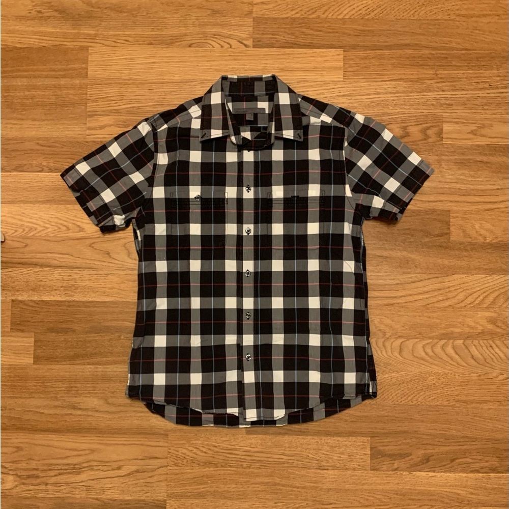 Old Navy Checkered Short Sleeve Button Down